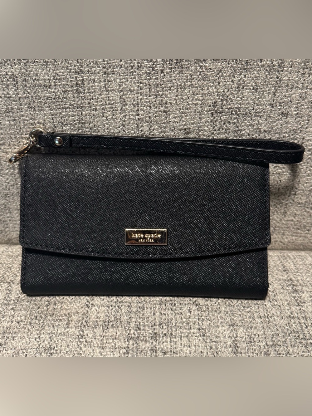 kate spade Wristlet - 6 x 3.5